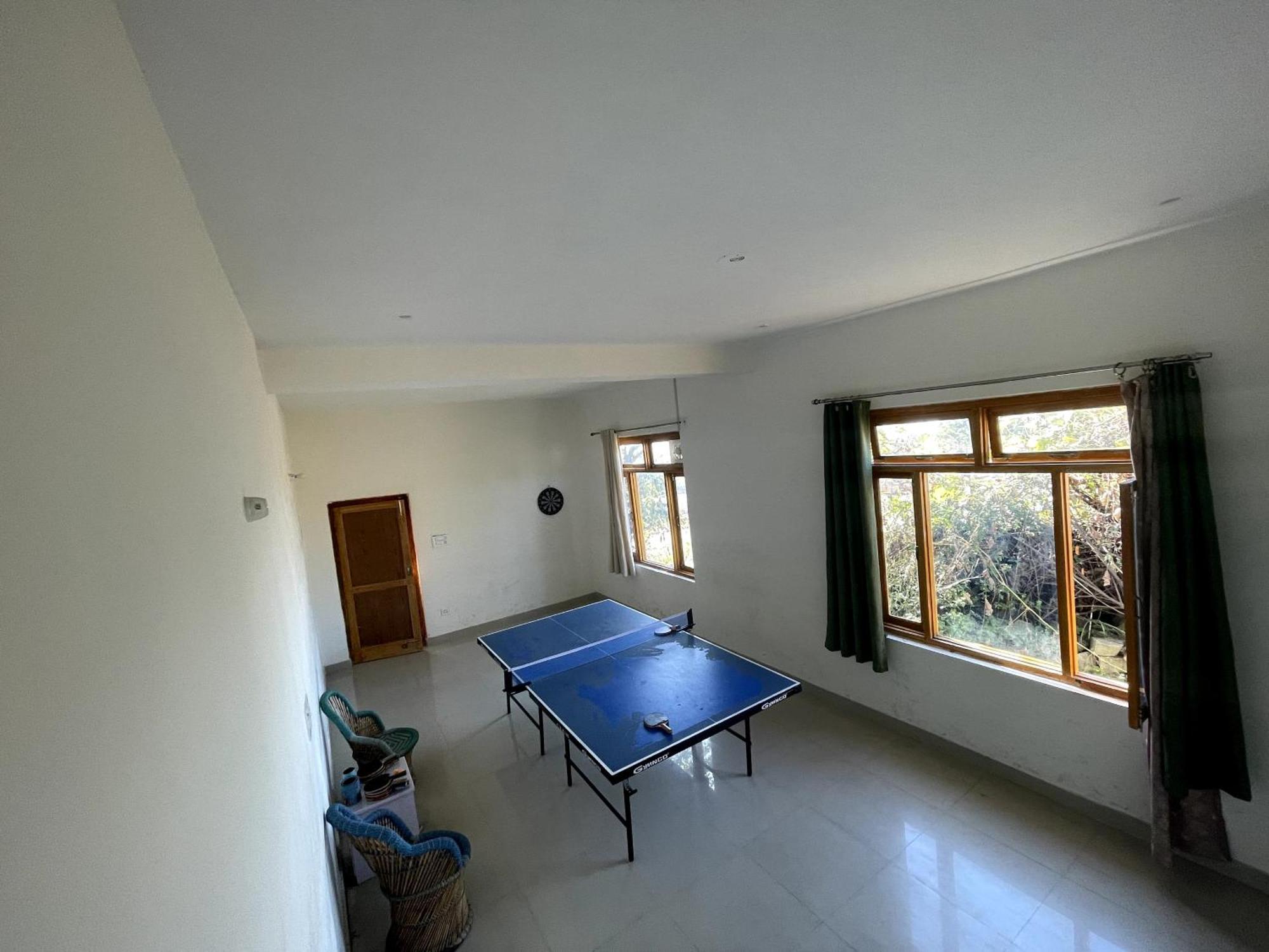 Bir Nest Hostel Esterno foto