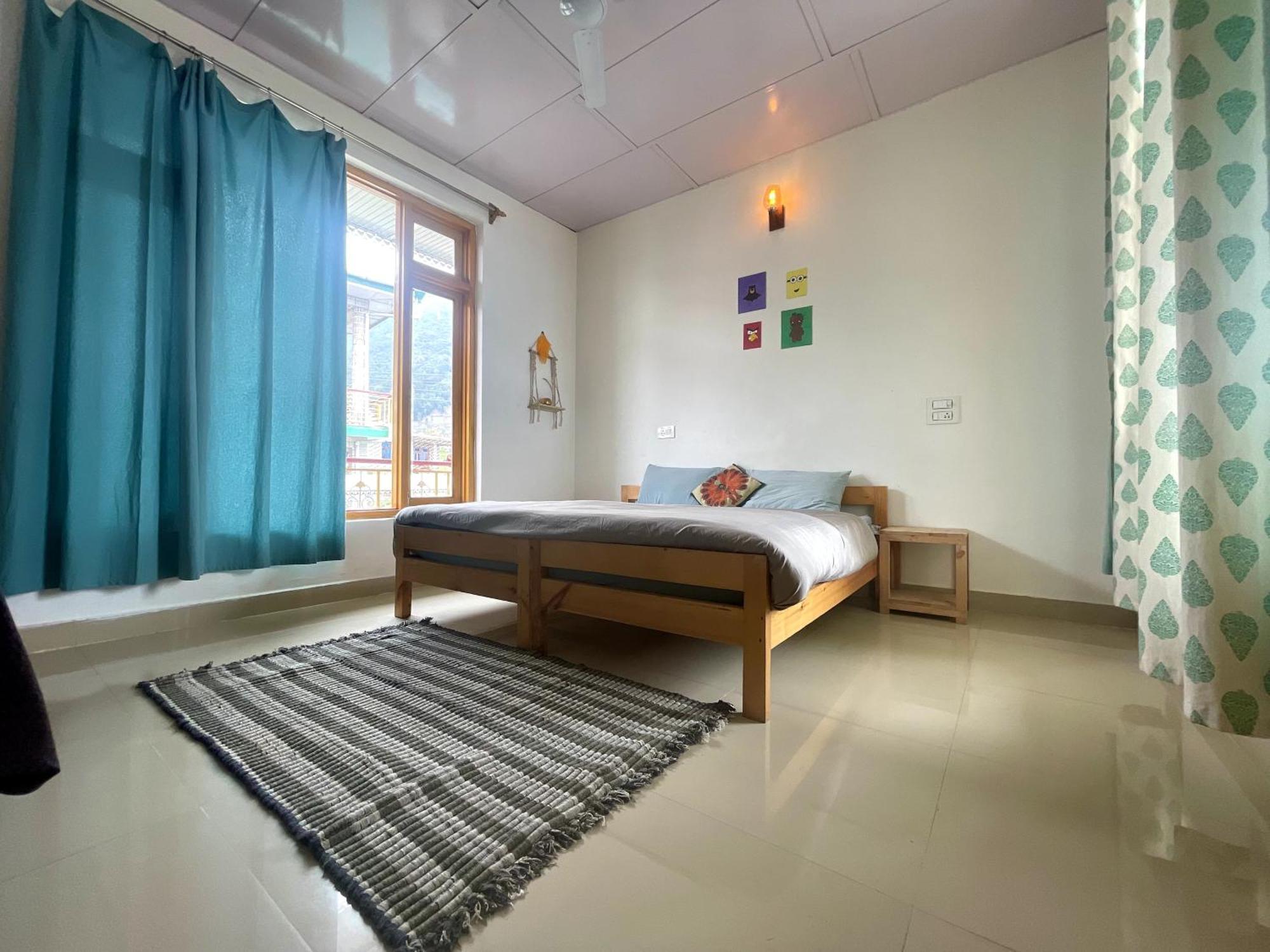 Bir Nest Hostel Esterno foto